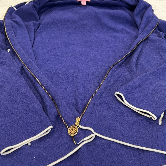 EUC Lilly Pulitzer full zip sweater jacket with hood. Size XL. - Picture 6 of 7